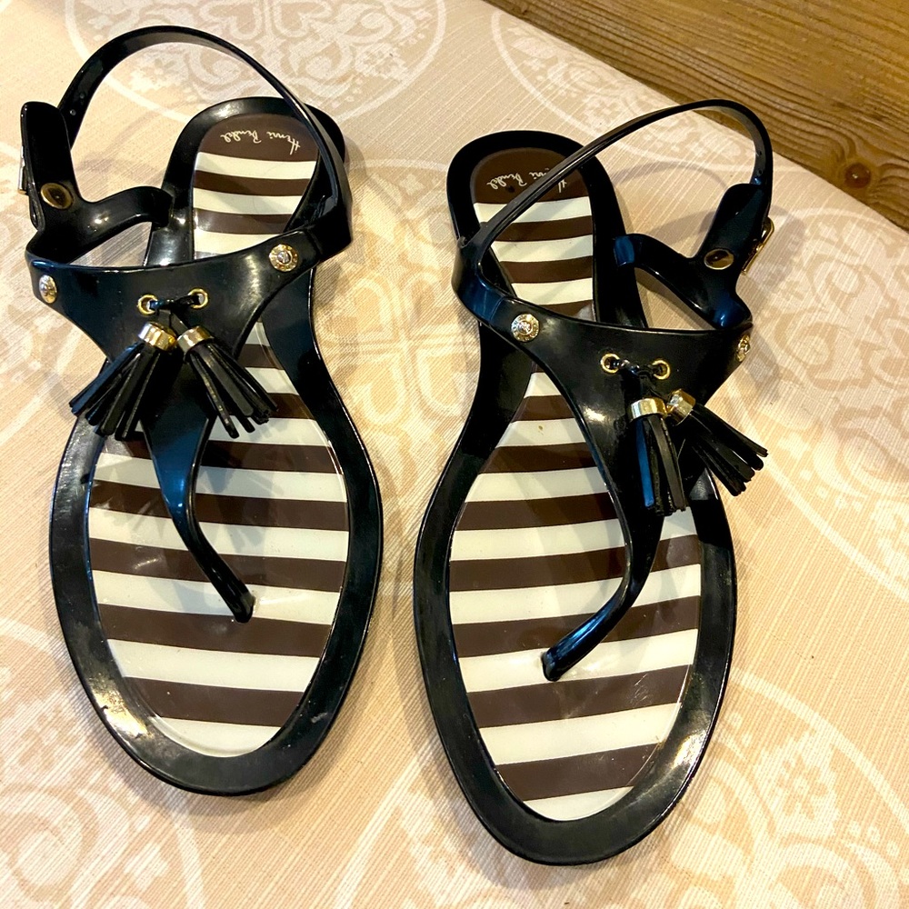 Henri Bendel sandals